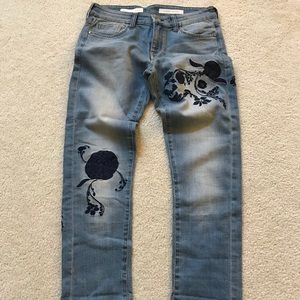 NWOT Anthropologie Embroidered Jeans